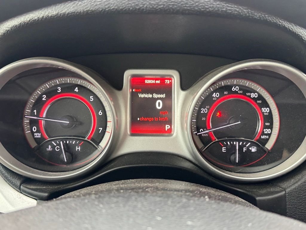 Used 2016 Black Dodge SXT image 27