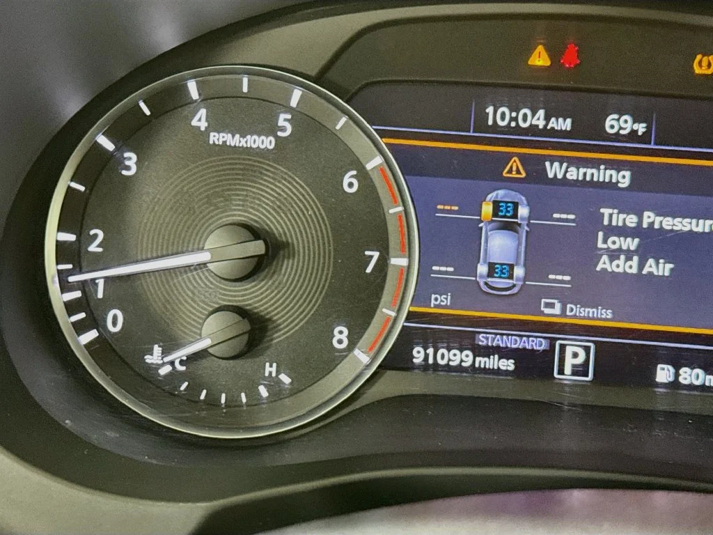Certified Used 2019 Silver INFINITI ESSENTIAL image 16