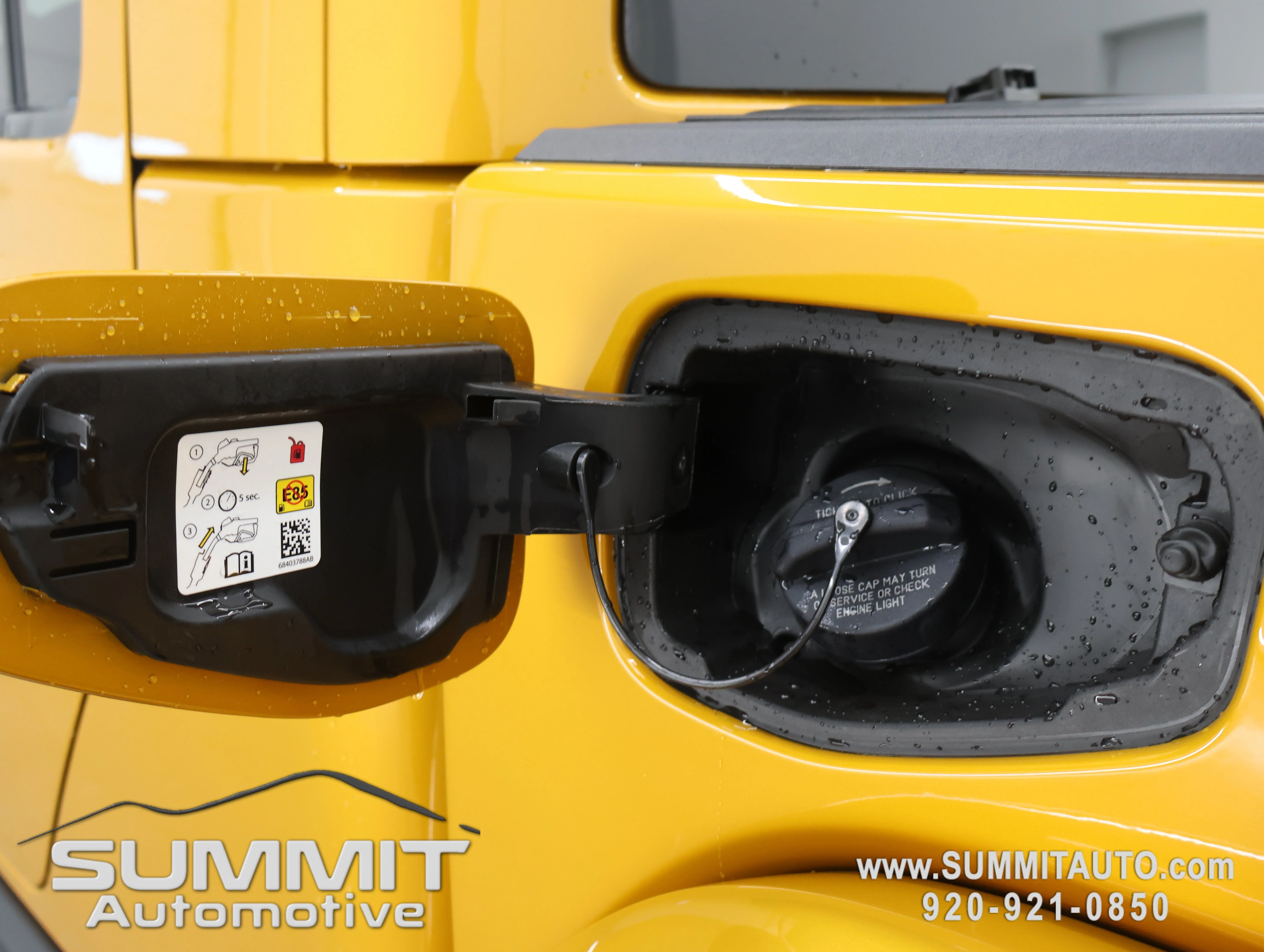 New 2026 Goldilocks Exterior Paint Jeep Mojave image 33