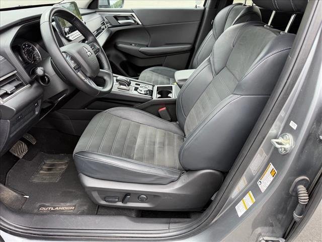 Used 2024 Mercury Gray Metallic Mitsubishi SE image 10