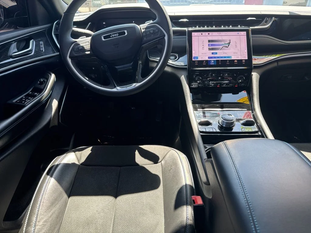 Used 2022 White Jeep Trailhawk 4xe image 14