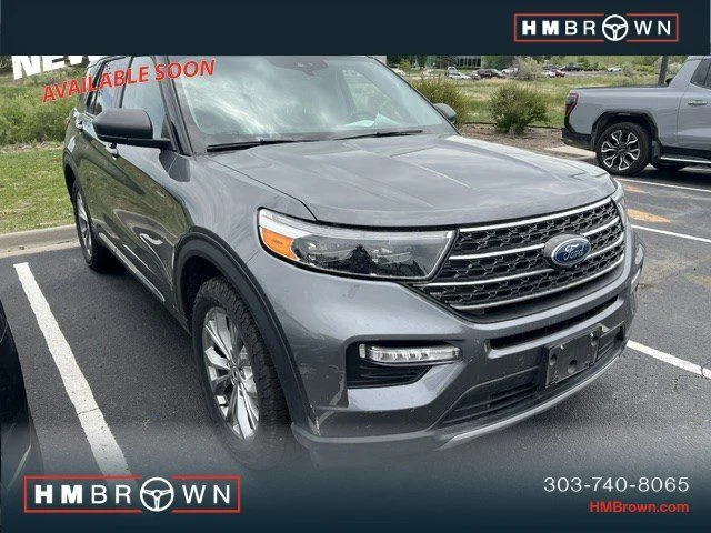 2023 Ford Explorer XLT 4WD's photo