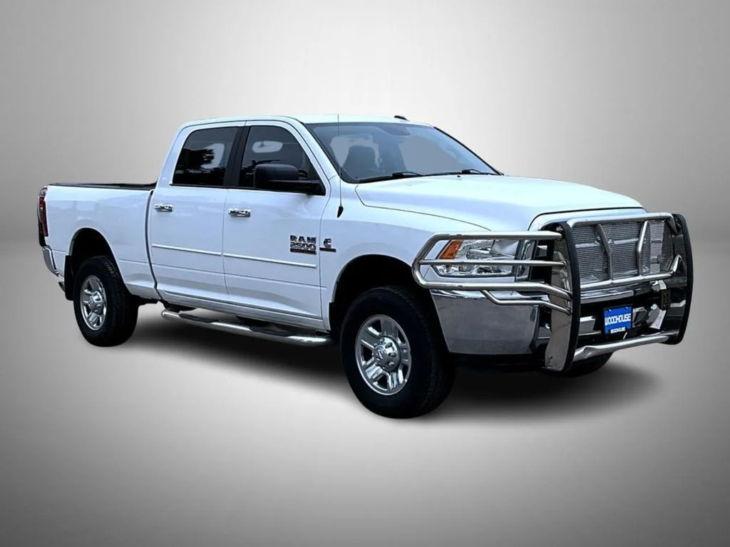 Used 2017 White Ram SLT image 3