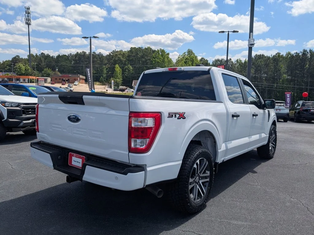 Used 2023  Ford XL 2WD SuperCrew 5.5