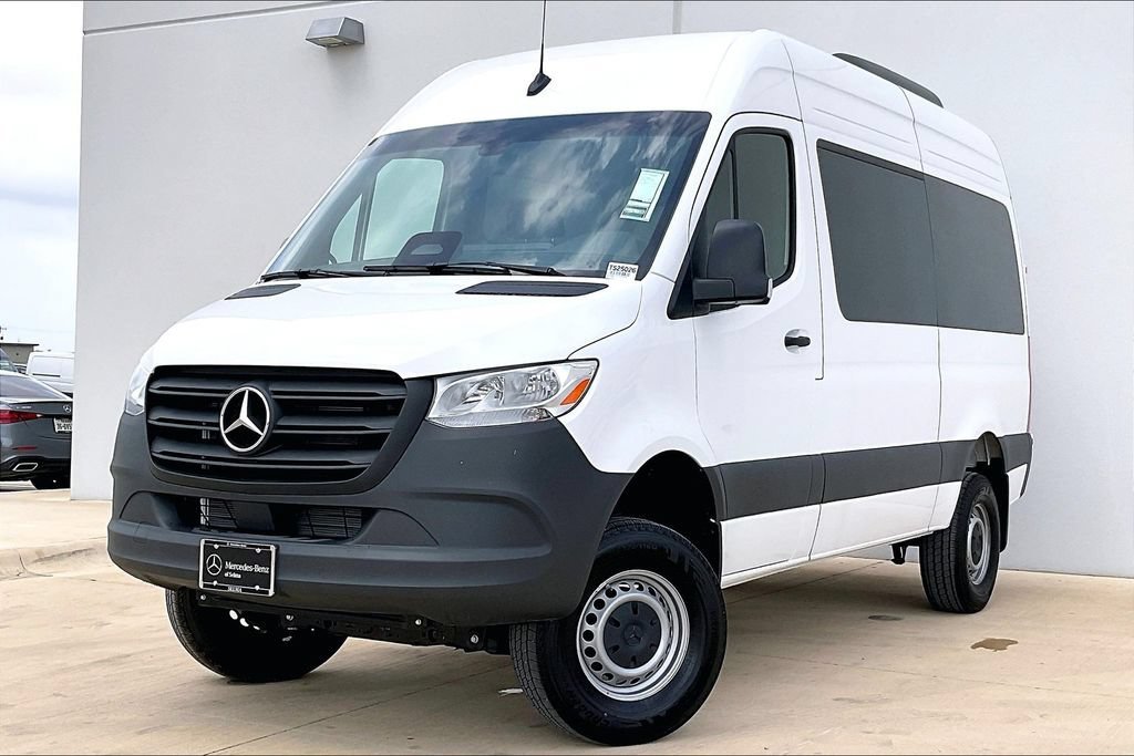 New 2025 Arctic White Mercedes-Benz  image 19