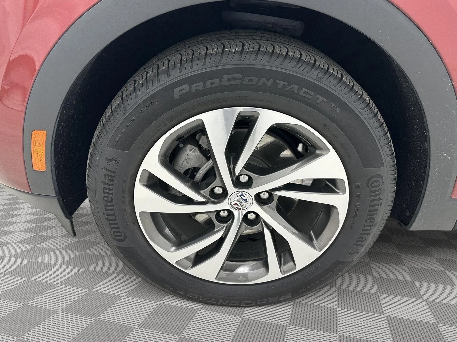 Used 2023 CINNABAR METALLIC Buick Essence image 29