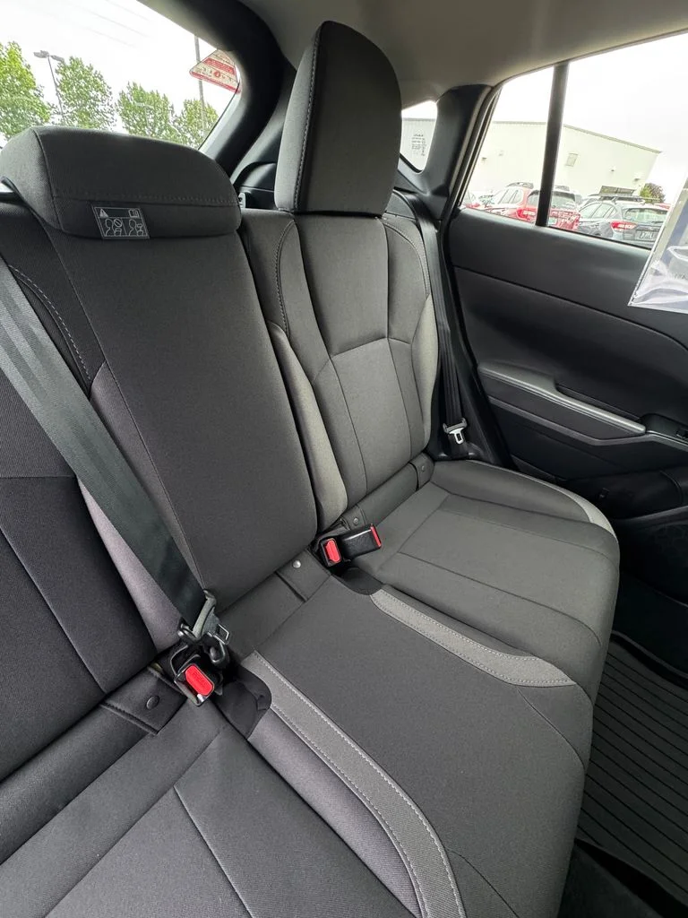 Used 2025 Crystal Black Silica Subaru Base image 24