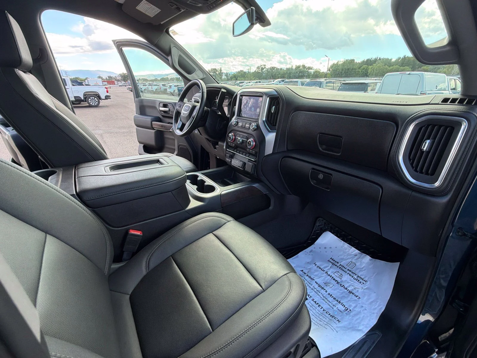 Used 2022 PACIFIC BLUE METALLIC GMC SLT image 35