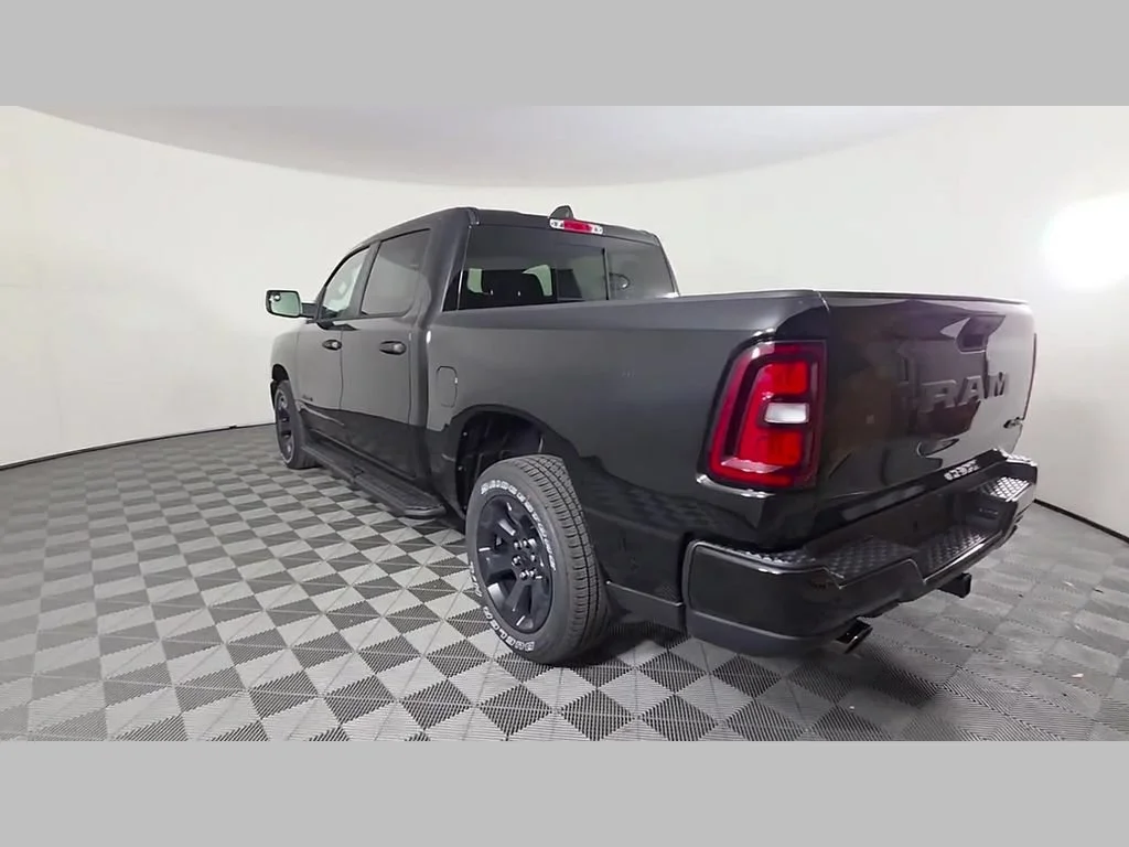 New 2026 Diamond Black Crystal Pearlcoat RAM Express image 30