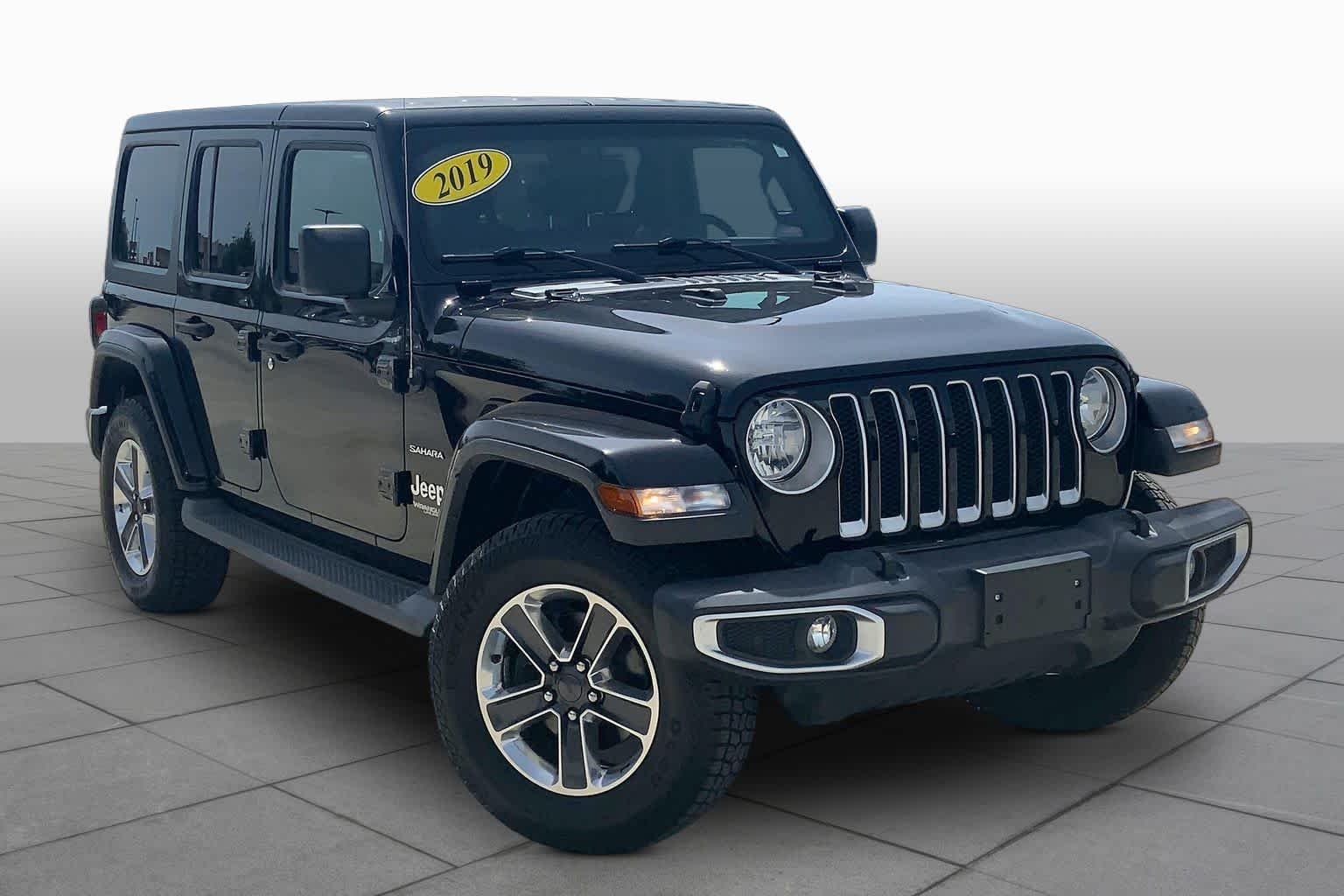 Used 2019 Black Clearcoat Jeep Sahara image 3