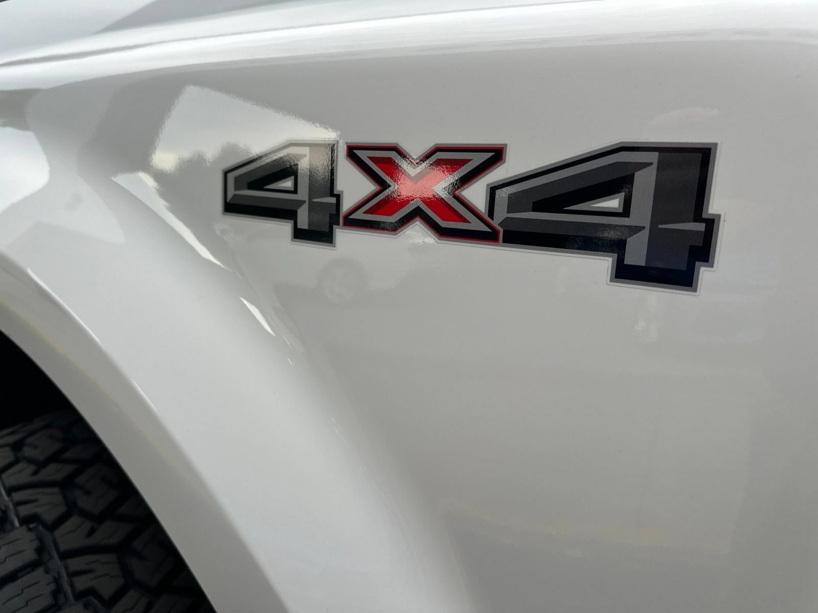 Used 2026 Oxford White Ford XLT image 16