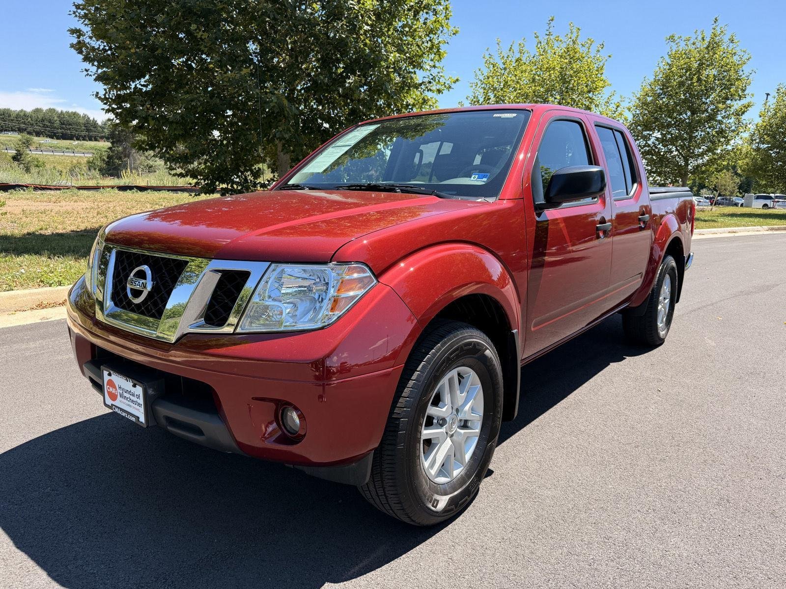Used 2021 Cayenne Red Metallic Nissan SV image 2