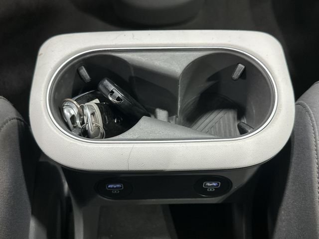 Certified Used 2023 Blue Hyundai SE image 28