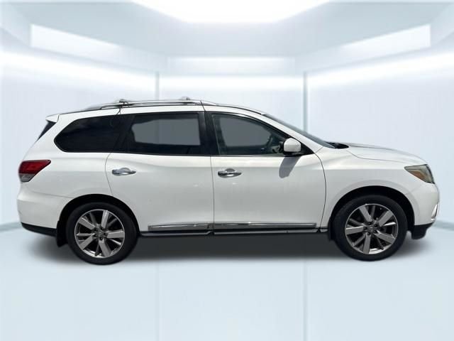 Used 2014 White Nissan Platinum image 5