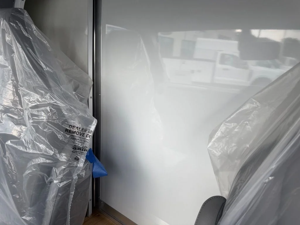New 2027 Oxford White Ford E-450 DRW image 29