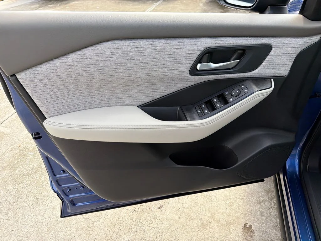 Certified Used 2021 Blue Nissan SV image 17