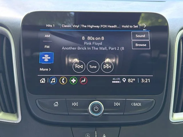 Used 2024 Summit White Chevrolet 1LT image 28