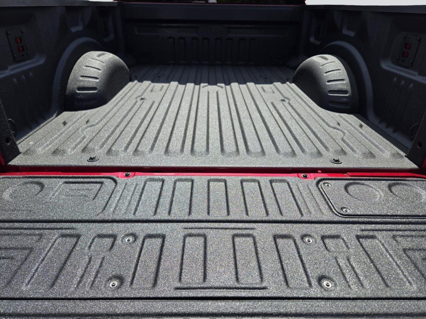New 2026 Ruby Red Metallic Tinted Clearcoat Ford F-250® XLT image 20