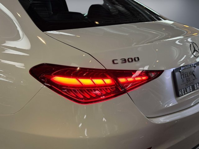 Used 2022 White Mercedes-Benz C 300 image 8