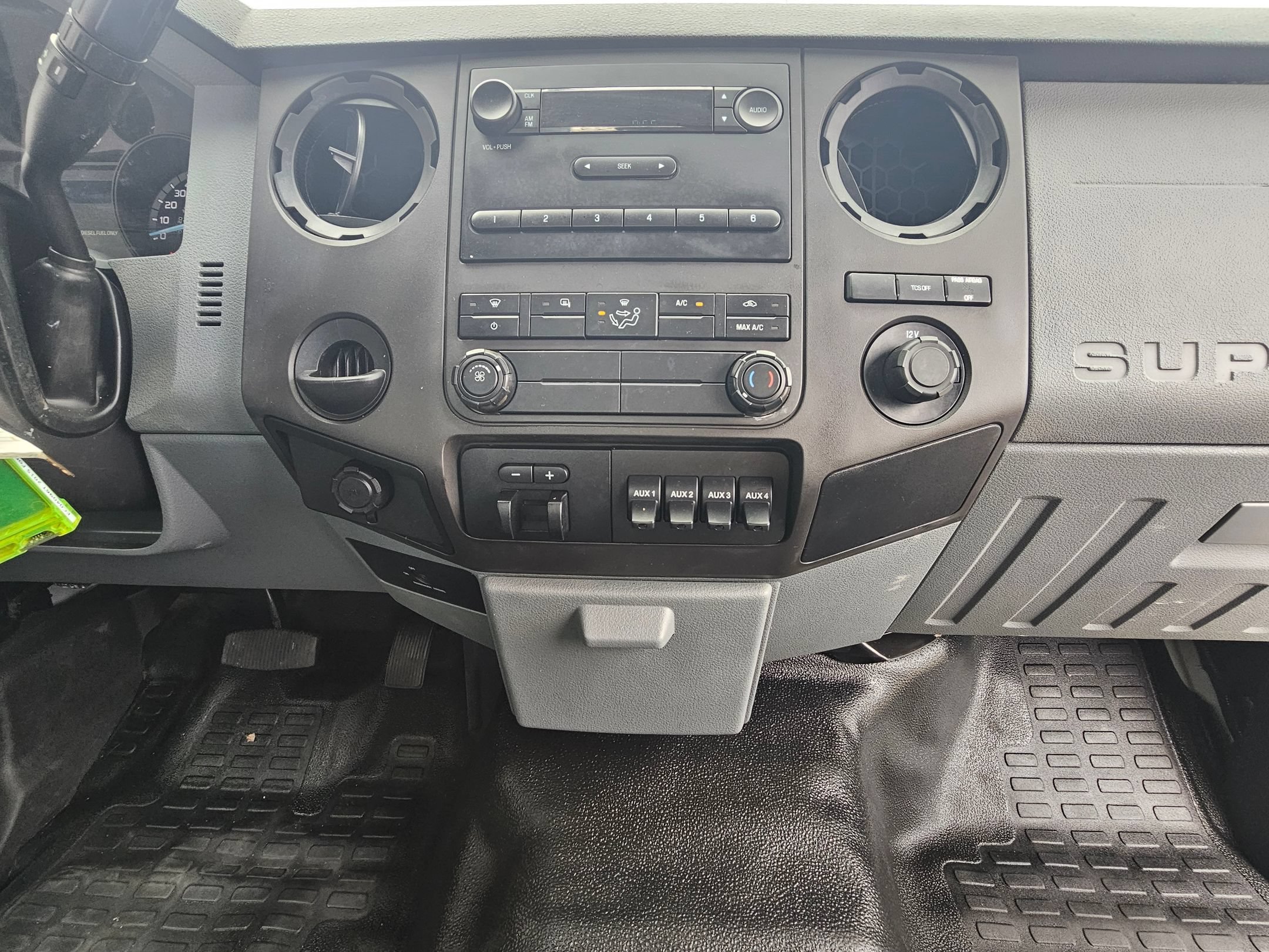 Used 2015 Oxford White Ford XL image 10