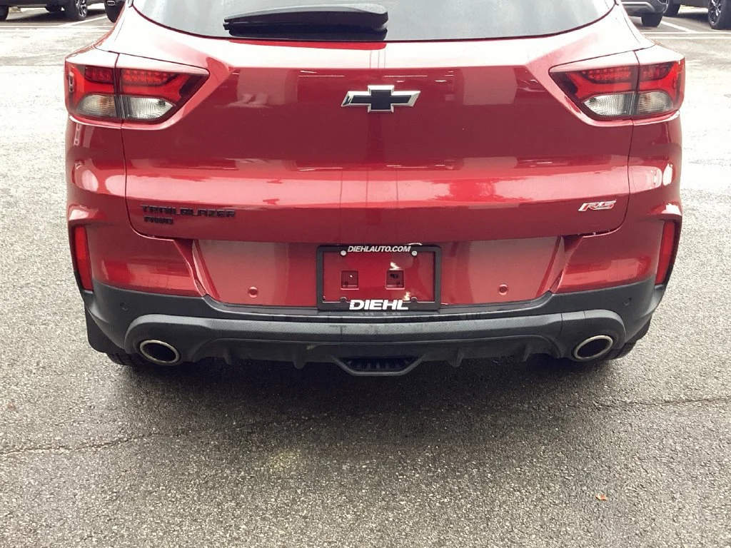 Used 2021 SCARLET RED METALLIC Chevrolet RS image 23