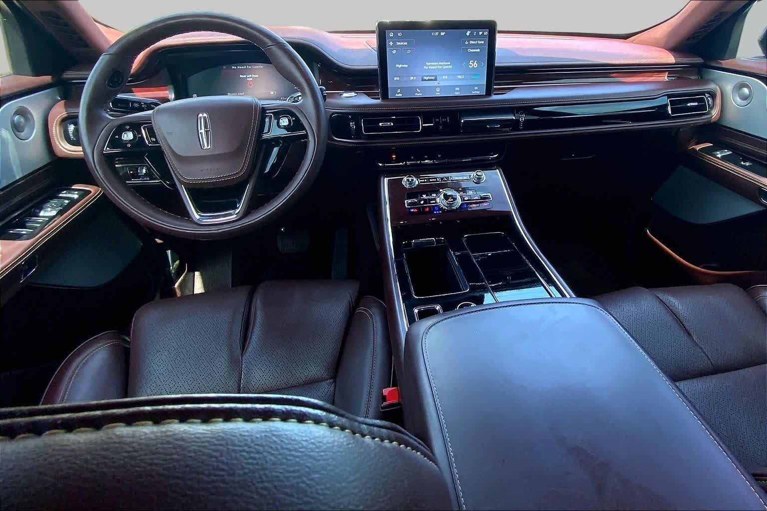 Used 2023 Diamond Red Lincoln Black Label image 16