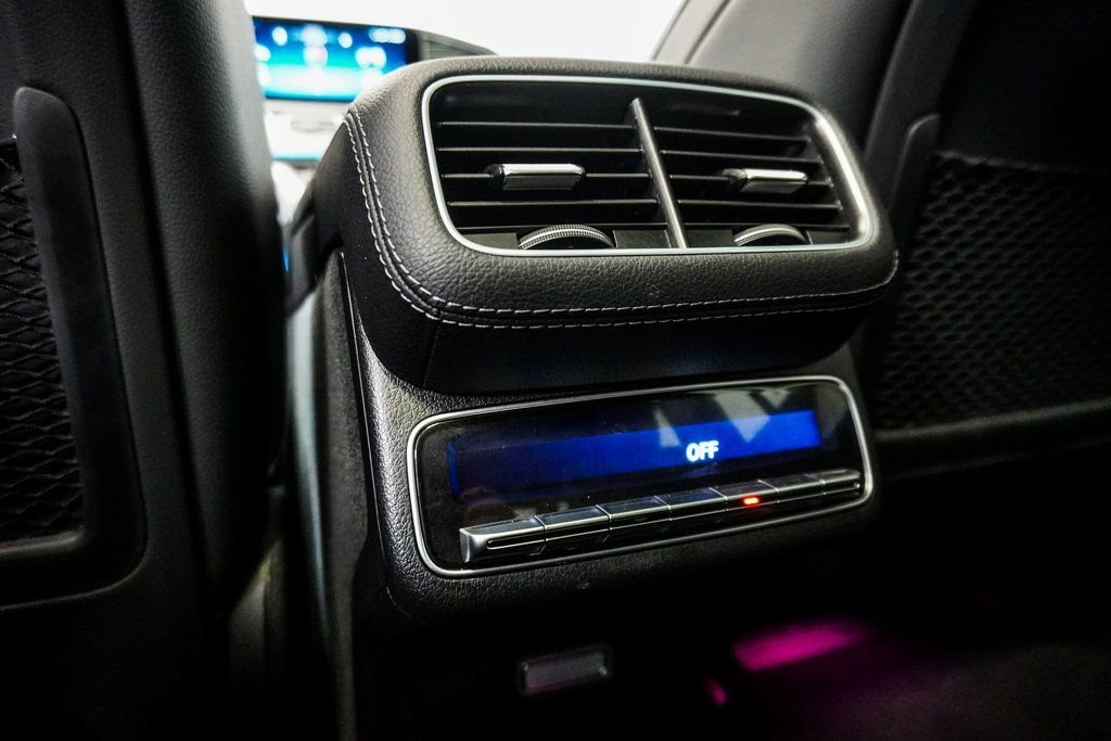 Used 2025 Black Mercedes-Benz GLS 450 image 10