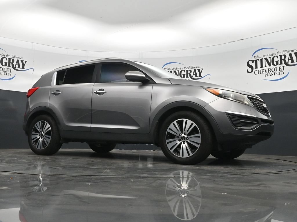Used 2016 Silver Kia EX image 26