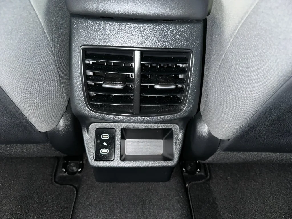 Certified Used 2024 Steel Gray Kia LX image 17