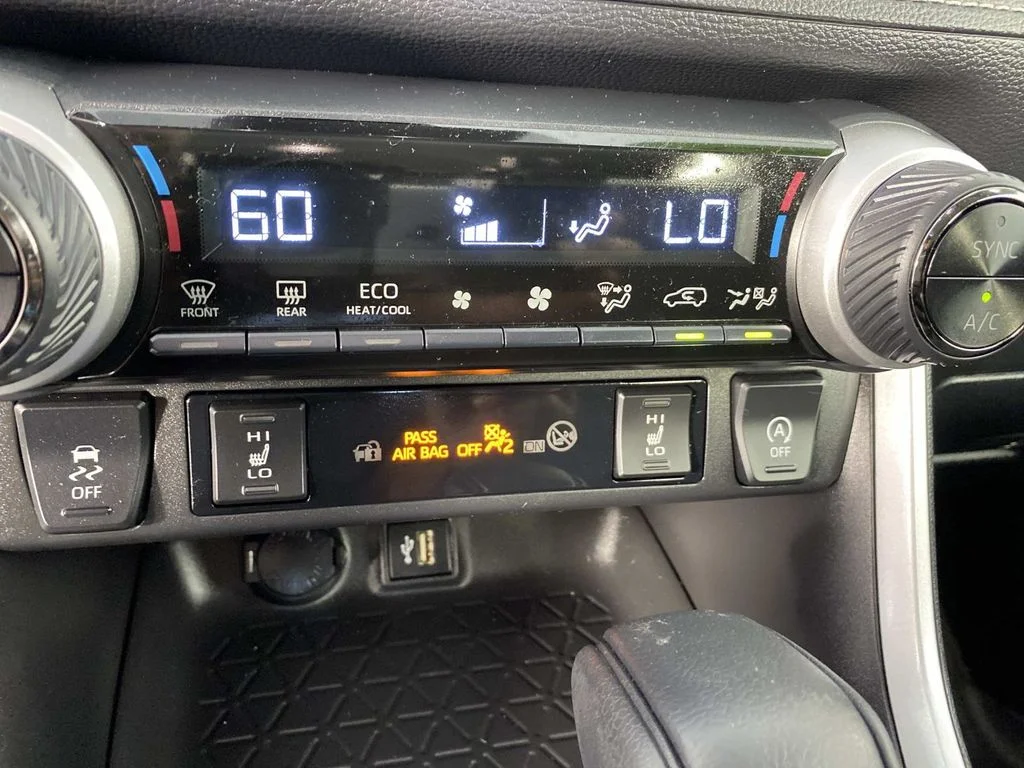 Used 2023 White Toyota XLE image 22