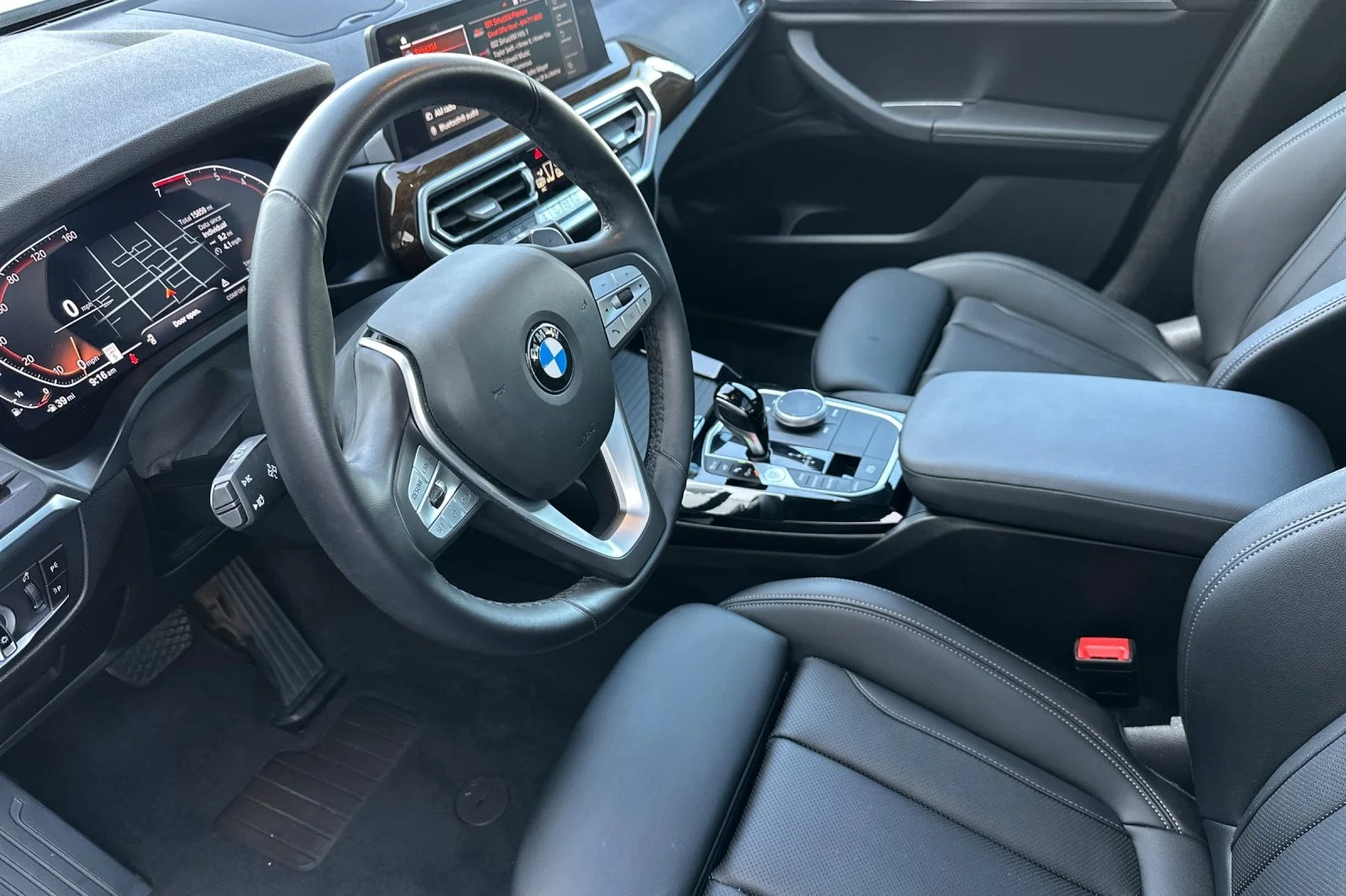 Used 2023 Alpine White BMW sDrive30i image 9
