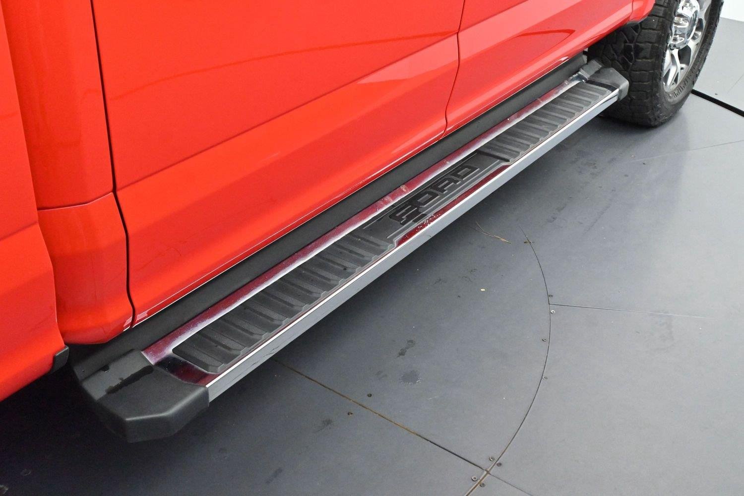 Used 2022 Race Red Ford Lariat image 9