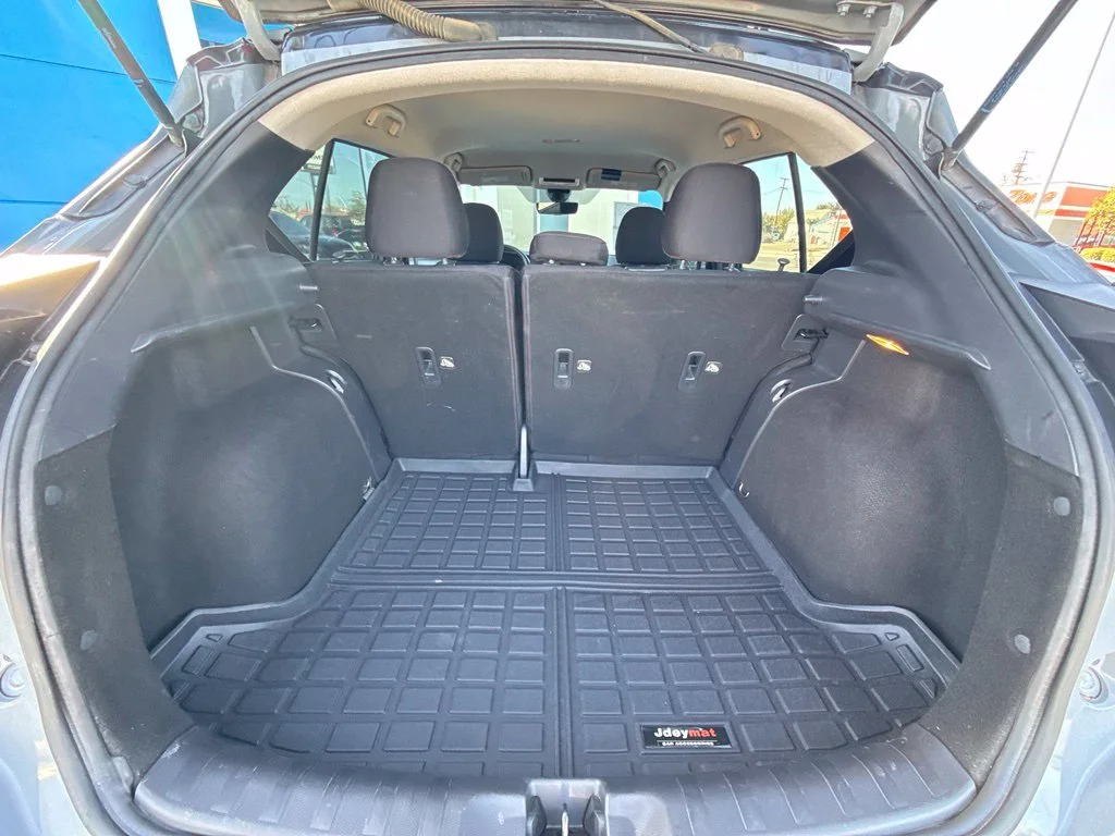 Used 2021 Gray Nissan SR image 10