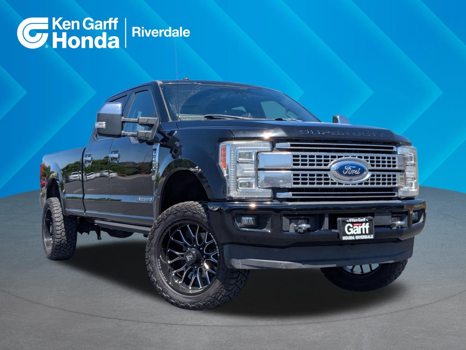 Used 2018 Shadow Black Ford Platinum image 1