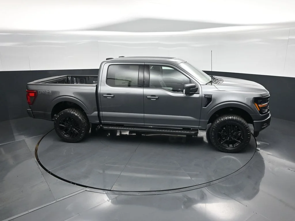 New 2026 Carbonized Gray Metallic Ford XLT image 50