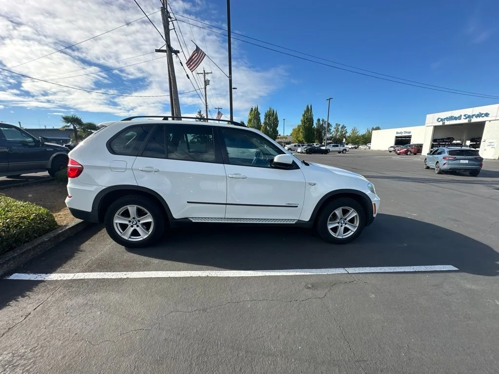 Used 2012 Alpine White BMW xDrive35d image 4