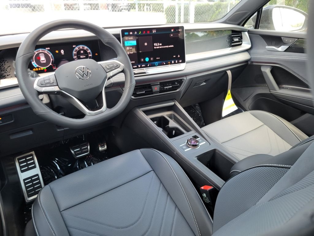 New 2026 Beige/tan Volkswagen 2.0T SE R-Line Black image 8