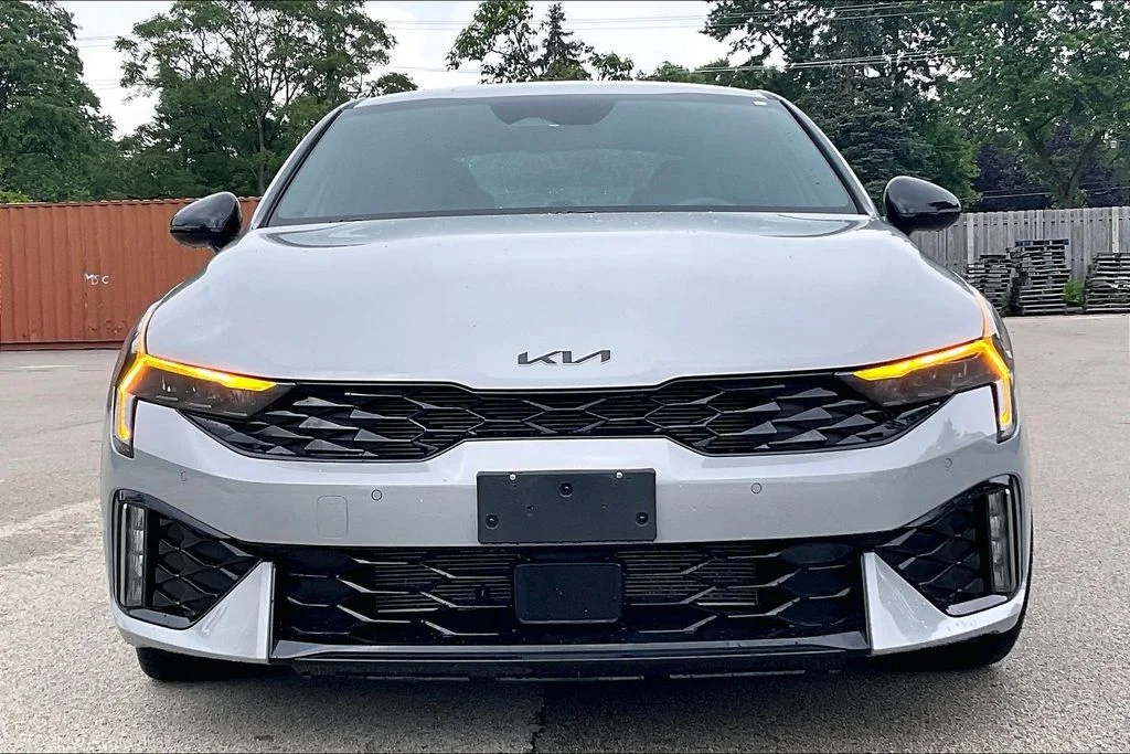 Used 2025 Gray Kia GT-Line image 3