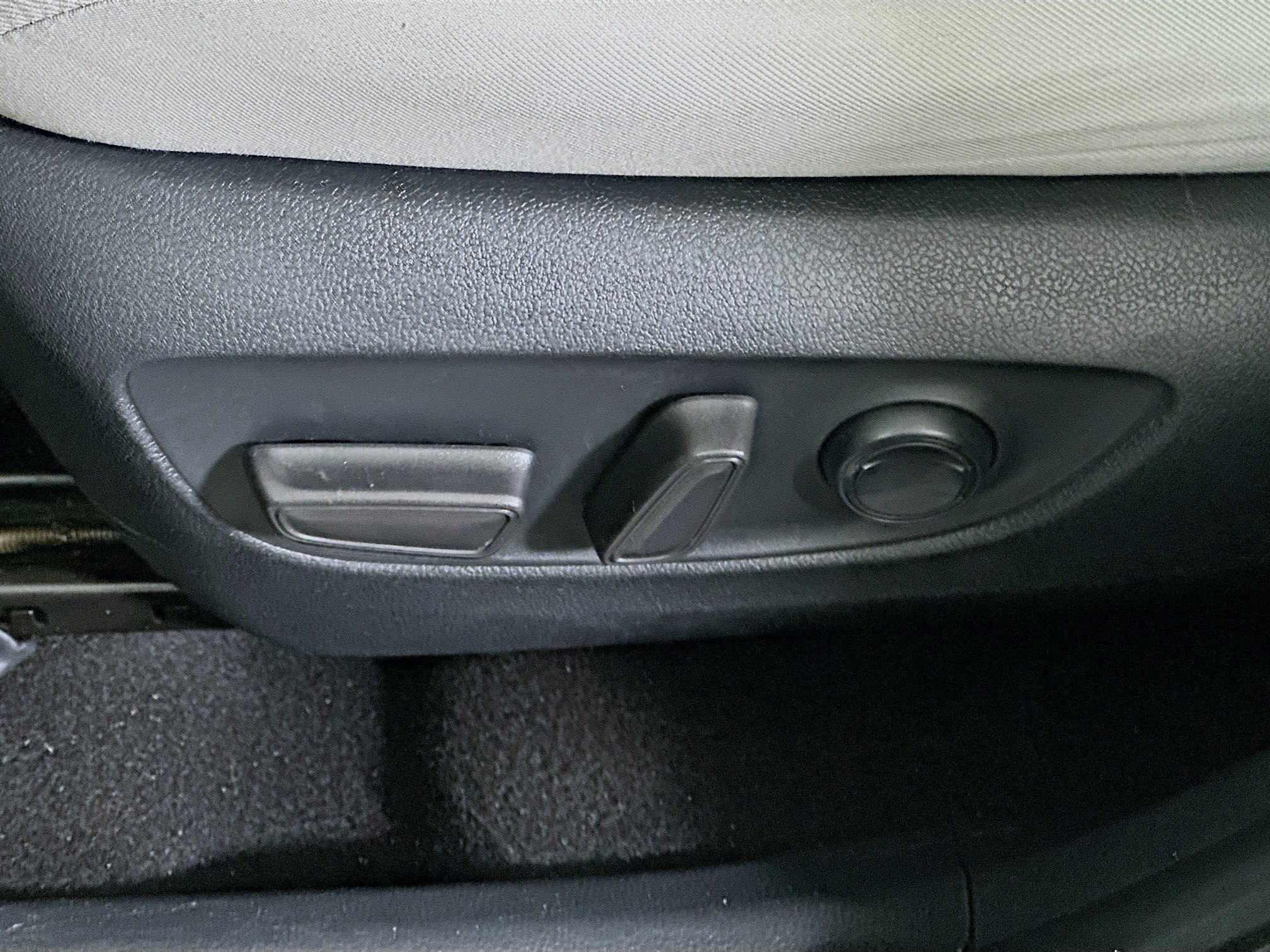 Used 2024 Midnight Black Metallic Toyota Hybrid XLE image 13