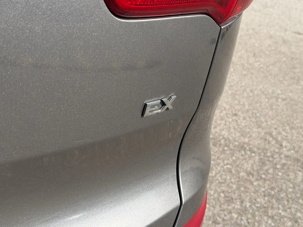 Used 2012 Silver Kia EX image 13