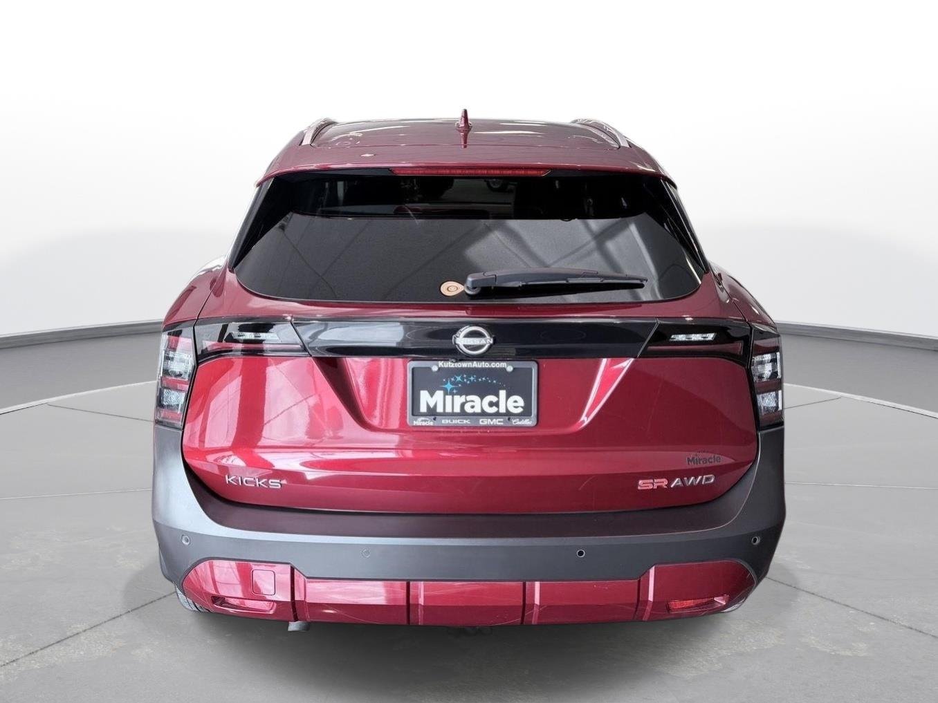 Used 2025 Scarlet Ember Tintcoat Nissan SR image 14