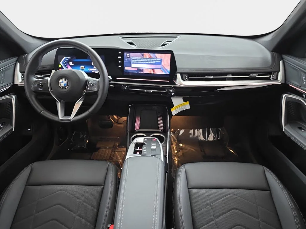 Used 2025 San Remo Green Metallic BMW xDrive28i image 12