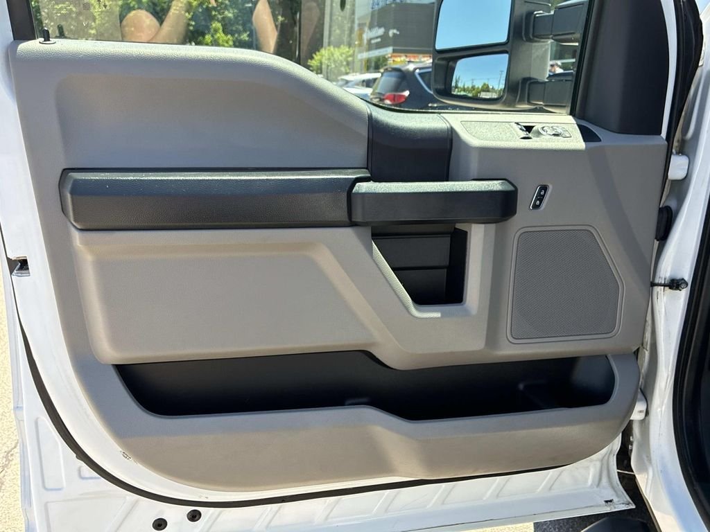 Used 2022 White Ford XL image 15