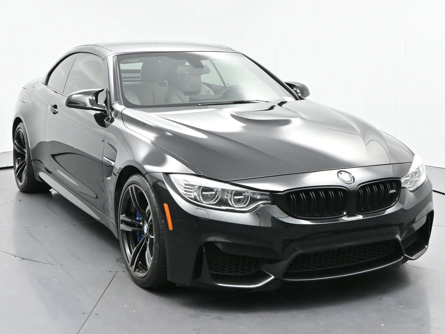 Used 2015 Black Sapphire Metallic BMW M4 image 2