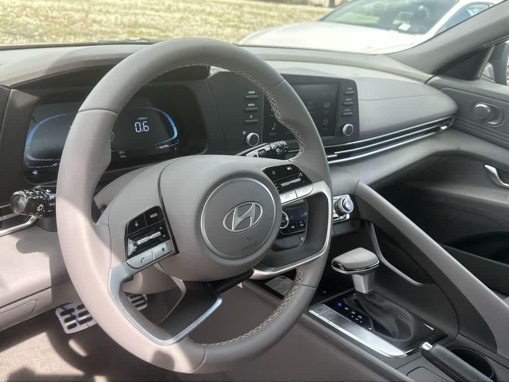 New 2026 Abyss Black Hyundai SEL Sport image 17