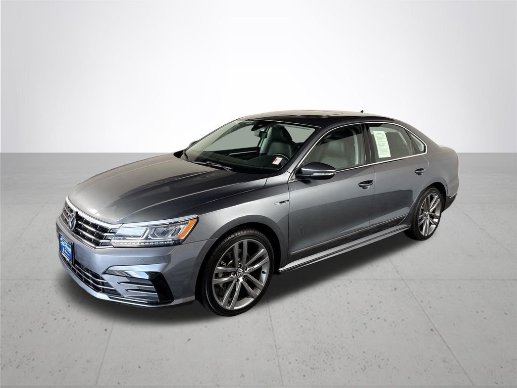 Used 2019 Platinum Gray Metallic Volkswagen 2.0T SE R-Line image 2