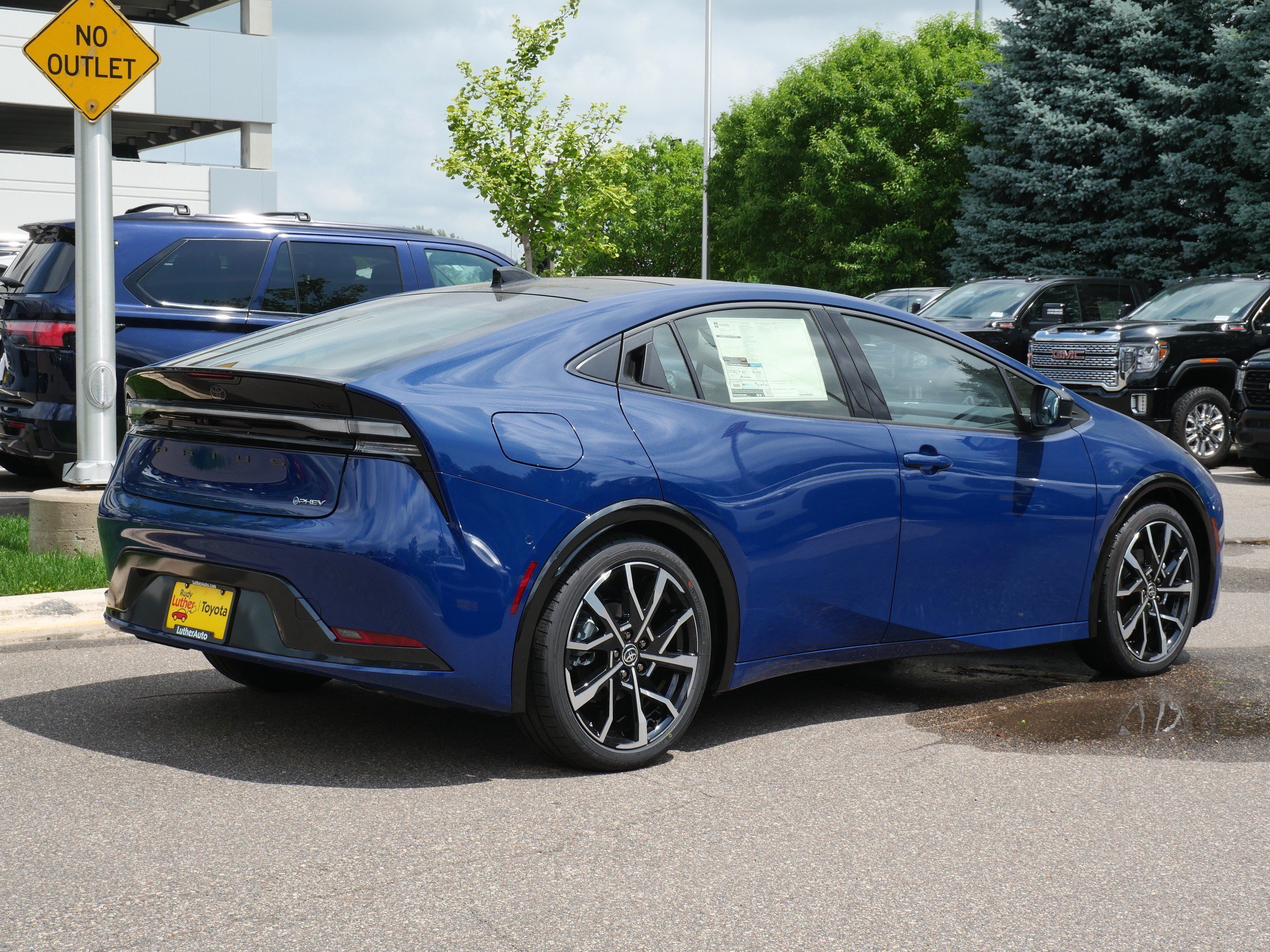 New 2026 Reservoir Blue Toyota  XSE Premium image 2