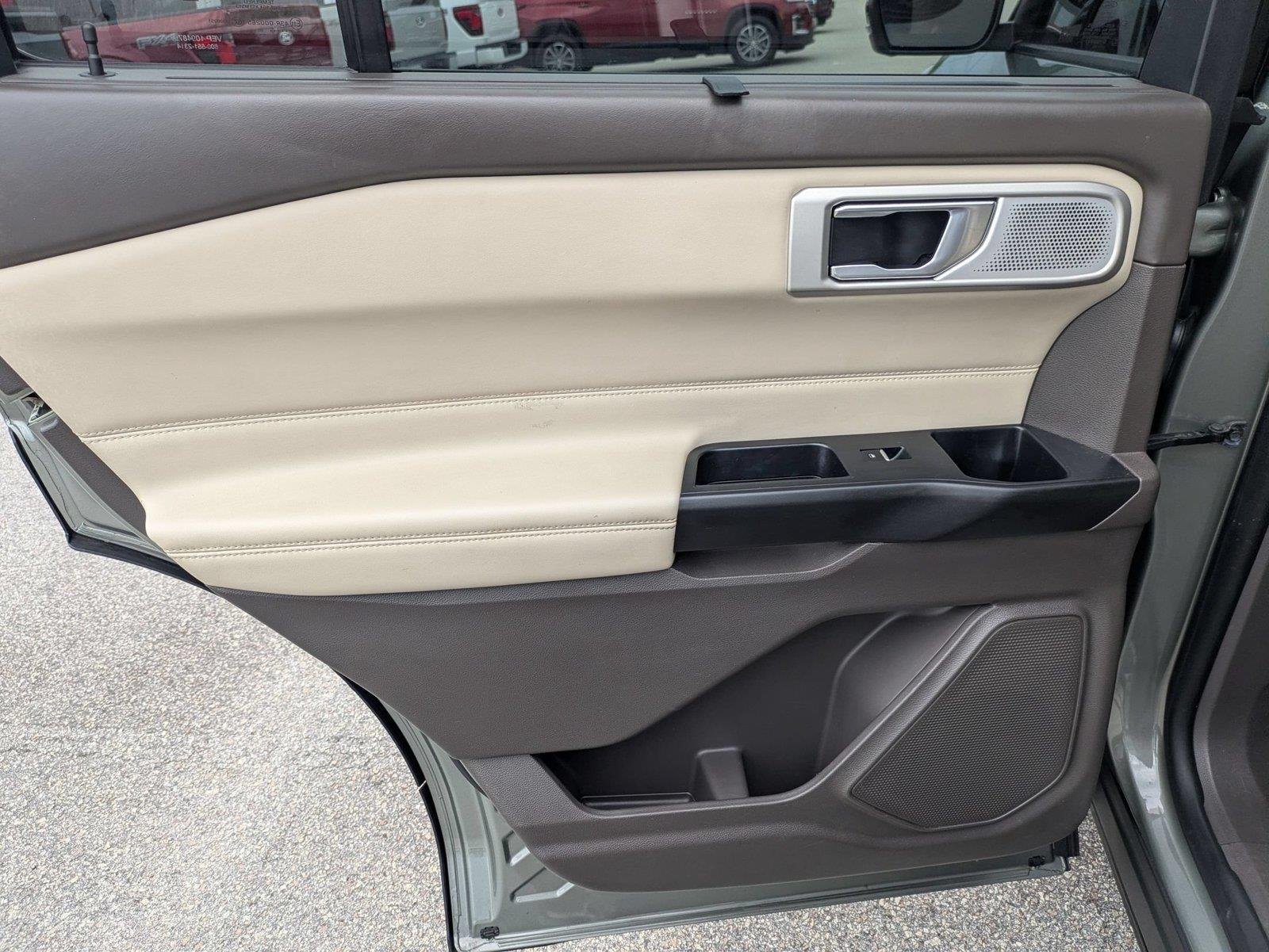 Used 2020 Silver Spruce Metallic Ford Platinum image 23