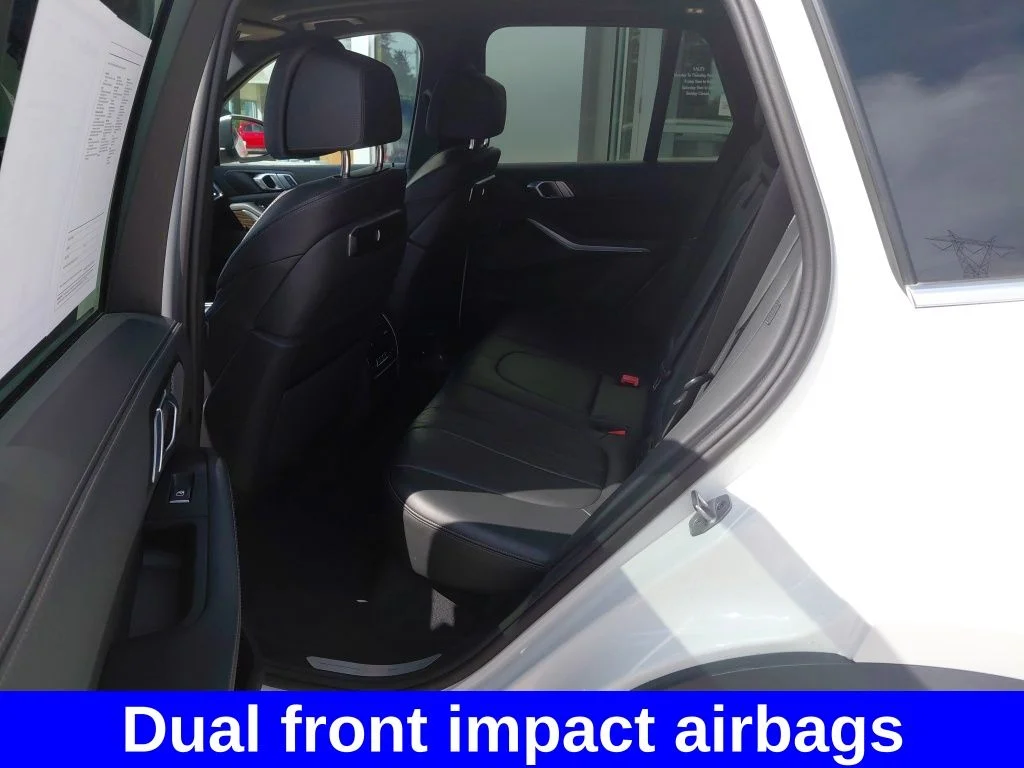 Used 2025 White BMW xDrive50e image 24