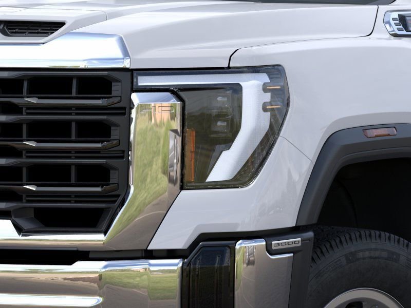 2026 GMC Sierra 3500HD Pro - Photo 7